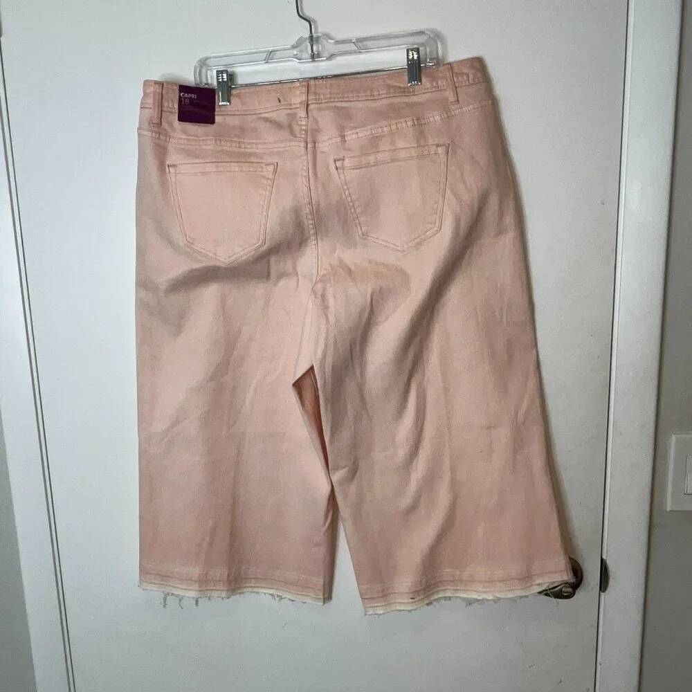 NWT Lane Bryant Pink Denim Capi With Frayed Hem Size 18